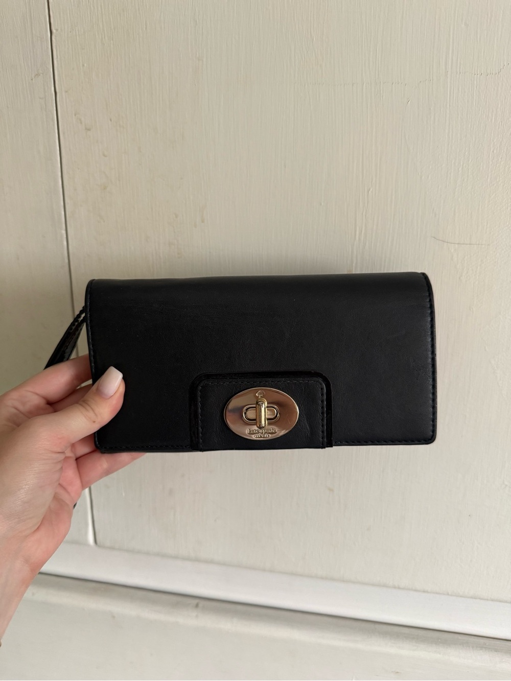 Kate Spade Black Leather Turn-Lock Wristlet Wallet